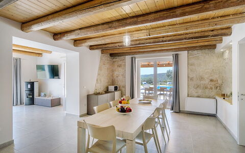 Villa Belvedere: Holz, Möbel, Flooring, Interior Design, Fussboden, Stuhl, Decke, Zimmer, Küche & Esszimmer Tisch, Esszimmer