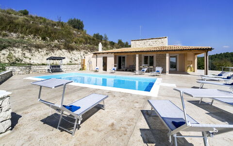 Villa Belvedere: Schwimmbad, Resort, Estate, Gartenmöbel, Villa, Hotel, Eco Hotel