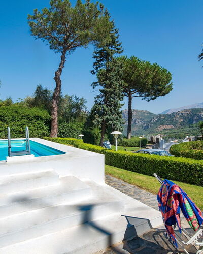 Villa Sam: Schwimmbad, Freizeit, Resort, Garten, Eco Hotel, Landscaping, Villa, Hotel, Ferienort, Hazienda