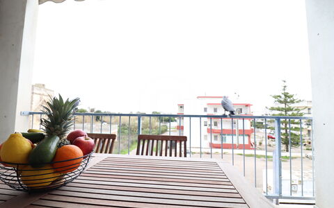 Circe Sea View: Möbel, Gartenmöbel, Stuhl, Balkon, Tisch Im Freien, Deck, Küche & Esszimmer Tisch, Zaun, Holzbeize, Veranda