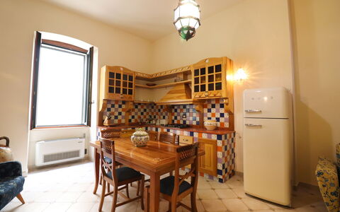 Cariddi Dimora Otranto: Interior Design, Flooring, Küche, Holz, Fussboden, Möbel, Countertop, Decke, Zimmer, Cabinetry