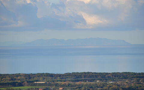 Villa Bolgheri Vermentino Castagneto Carducci: Himmel, Blau, Daytime, Wasservorräte, Horizont, Wolke, Atmosphärisches Phänomen, Ökoregion, Küsten Und Ozeanische Forms, Meer
