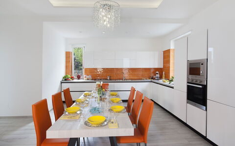 Villa del Cantone: Möbel, Interior Design, Flooring, Stuhl, Küche, Holz, Fussboden, Tabelle, Küche & Esszimmer Tisch, Zuhause