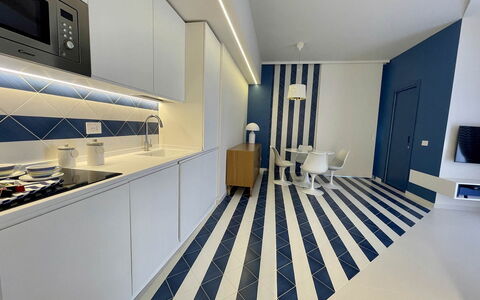 Nole 1: Flooring, Interior Design, Fussboden, Decke, Wohnung, Fliese, Zimmer, Küche, Light Fixture