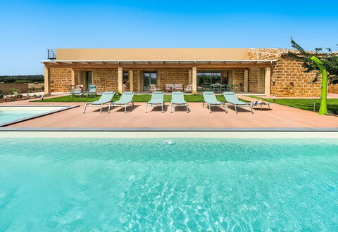Villa Clemente: Schwimmbad, Resort, Hotel, Villa, Hof