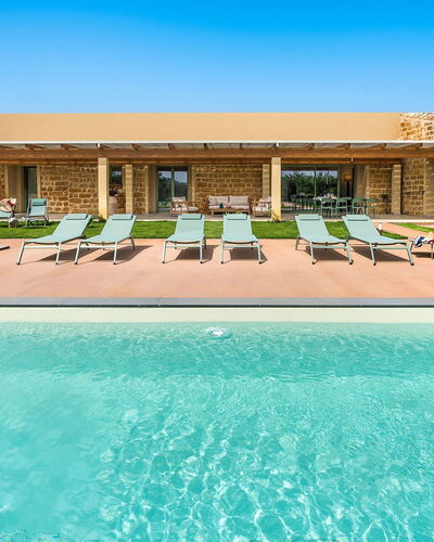 Villa Clemente: Schwimmbad, Resort, Hotel, Villa, Hof