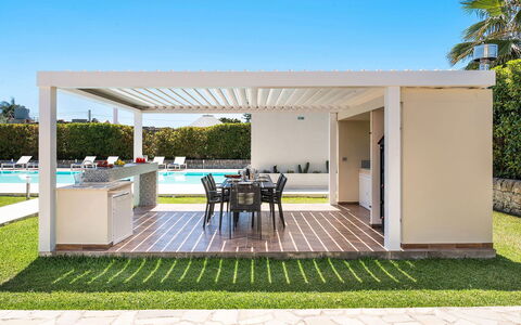 Villa Agorà: Outdoor Struktur, Veranda, Pergola, Terrasse, Pavillon, Gartenmöbel, Schatten, Garten, Design, Säule