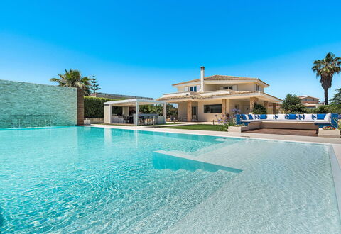 Villa Agorà: Schwimmbad, Blau, Resort, Freizeit, Eco Hotel, Verbundwerkstoff, Estate, Villa, Hotel, Villa