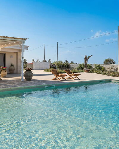 Villa Camporeale: Schwimmbad, Resort, Estate, Schatten, Villa, Eco Hotel, Hazienda, Hotel, Gartenmöbel