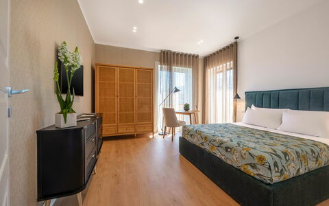 Casa Mario: Möbel, Interior Design, Fussboden, Flooring, Wand, Holz, Zimmer, Bett, Decke, Schlafzimmer