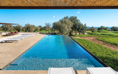 Villa del Sole: Blau, Schwimmbad, Resort, Water Feature, Reflecting Pool