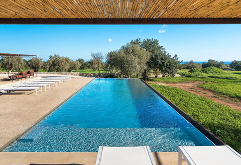 Villa del Sole: Blau, Schwimmbad, Resort, Water Feature, Reflecting Pool
