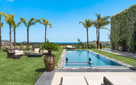 Villa Monica: Resort, Schwimmbad, Eco Hotel, Freizeit, Garten, Landscaping, Estate, Hazienda, Villa