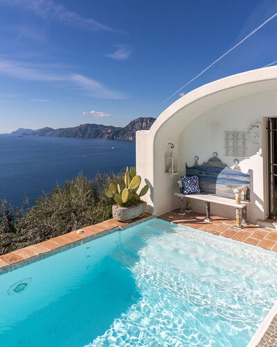 Villa Madonna di Costantinopoli: Blau, Wasser, Gewässer, Küste, Küsten Und Ozeanische Forms, Meer, Resort, Schwimmbad, Ozean