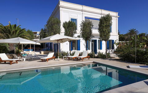 Casa Leuca: Blau, Schwimmbad, Resort, Estate, Villa, Schatten, Regenschirm, Hotel, Villa