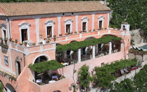 Villa San Giacomo: Die Architektur, Bogen, Hazienda, Balkon, Hof, Estate, \Arkade, Blumentopf, Villa, Villa