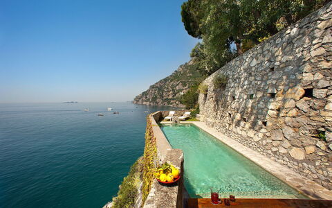 Little Mansour: Blau, Wasser, \Fels, Küste, Tropen, Schwimmbad, Cliff, Vorgebirge, Zutageliegen