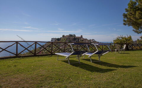 Casa Ravello with Garden: Meer, Küste, Ozean, Tropen, Gartenmöbel
