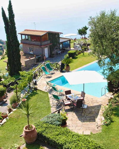 The Sea Farmhouse: Schwimmbad, Resort, Wohngebiet, Eco Hotel, Estate, Bergstation, Villa, Gebirge, Hazienda, Ferienort