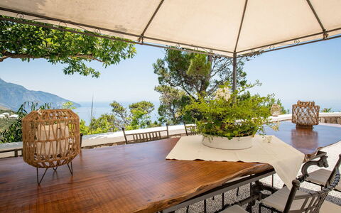Villa Lamaro: Möbel, Tabelle, Stuhl, Küche & Esszimmer Tisch, Resort, Küsten Und Ozeanische Forms, Gartenmöbel, Tisch Im Freien, Blumentopf, Meer