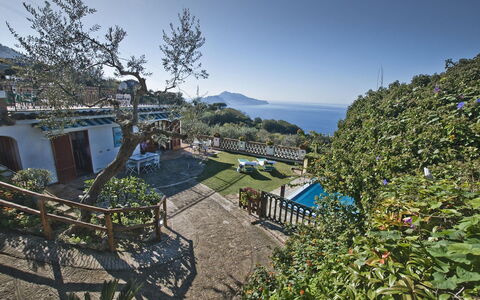 Casa 2 Ulivi: Bergstation, Resort, Küste, Eco Hotel, Estate, Ferienort, Balkon, Zaun, Villa, Bucht