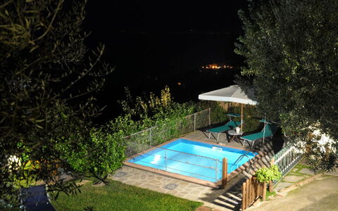 Casa 2 Ulivi: Schwimmbad, Gartenmöbel, Resort, Freizeit, Eco Hotel, Schatten, Hazienda, Urlaub, Regenschirm, Hotel