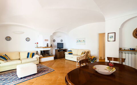 Casa Dorothea 2: Interior Design, Möbel, Flooring, Decke, Fussboden, Zimmer, Tabelle, Couch, Wohnung, Wohnzimmer
