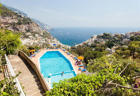 Casa Dorothea 2: Ferienort, Schwimmbad, Resort, Bergdorf, Strandresort