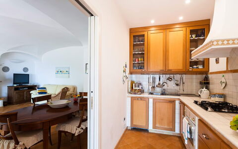 Casa Dorothea 3: Möbel, Interior Design, Küche, Flooring, Countertop, Holz, Küchengerät, Decke, Fussboden, Cabinetry