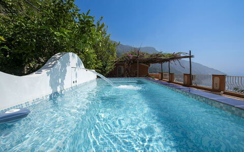 Casa Gioia: Blau, Wasser, Schwimmbad, Resort, Gebirge, Freizeit, Eco Hotel, Ferienort, Balkon, Hotel