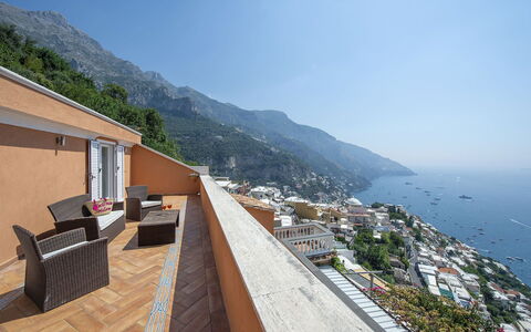 Casa Gioia: Bergforms, Berg, Hügel, Gebirge, Meer, Bergstation, Küste, Grat, Senke, Balkon