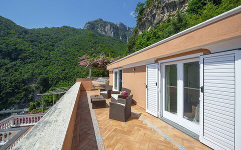 Casa Gioia: Berg, Gebirge, Stuhl, Hartholz, Balkon, Bergdorf, Eco Hotel, Resort, Böschung