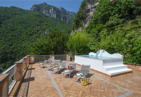Casa Gioia: Bergforms, Berg, Hügel, Gebirge, Schwimmbad, Resort, Bergstation, Senke, Eco Hotel, Grat