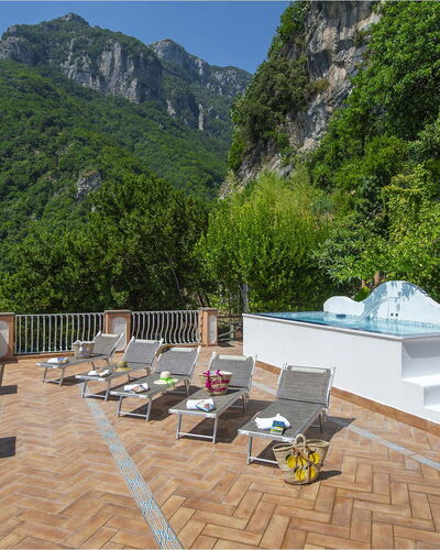 Casa Gioia: Bergforms, Berg, Hügel, Gebirge, Schwimmbad, Resort, Bergstation, Senke, Eco Hotel, Grat