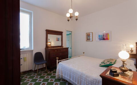 Il Giardino di Ravello: Flooring, Wand, Fussboden, Interior Design, Schlafzimmer, Holz, Möbel, Decke, Zimmer, Bett