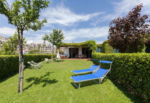 Il Giardino di Ravello: Strauch, Garten, Ground, Rasen, Hecke, Schatten, Schwimmbad, Landscaping, Garten, Hinterhof