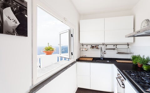 Casa Mariavittoria: Küche, Major Appliance, Flooring, Küchengerät, Interior Design, Countertop, Möbel, Fussboden, Zuhause, Wohnung