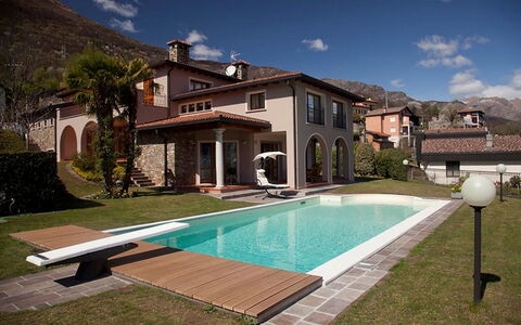 Villa Cremia: Schwimmbad, Resort, Zuhause, Haus, Eco Hotel, Estate, Villa, Hazienda, Freizeit, Bauernhaus