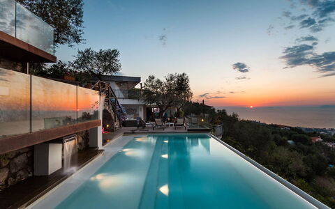 Villa Davide: Schwimmbad, Freizeit, Resort, Eco Hotel, Urlaub, Ferienort, Villa, Hotel, Balkon, Gartenmöbel