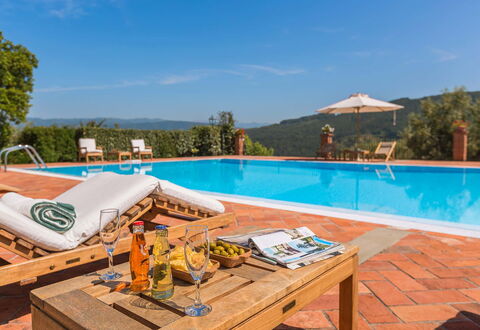 Villa del Colle: Schwimmbad, Resort, Eco Hotel, Estate, Hazienda, Gartenmöbel, Sonnenliege, Villa, Hotel, Ferienort