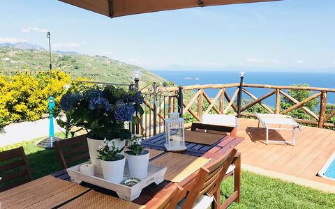 Villa del Saraceno: Möbel, Stuhl, Resort, Gartenmöbel, Tabelle, Eco Hotel, Tisch Im Freien, Regenschirm, Schatten, Meer