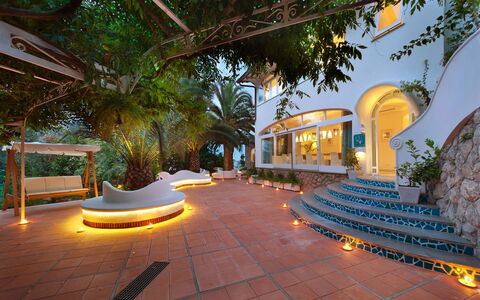 Villa delle Sirene: Resort, Eco Hotel, Hazienda, Blumentopf, Landschaft Beleuchtung, Estate, Garten, Schatten, Hotel, Villa