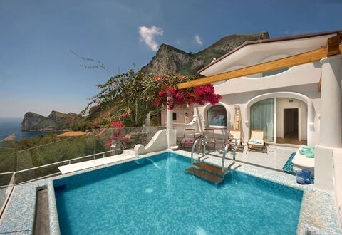 Villa delle Sirene: Schwimmbad, Resort, Küsten Und Ozeanische Forms, Küste, Eco Hotel, Freizeit, Villa, Estate, Hazienda, Ferienort