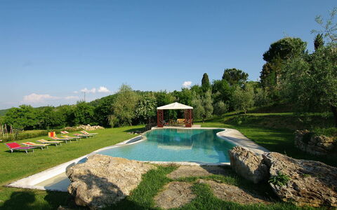 Villa Incanto: Garten, Schwimmbad, Rasen, Landscaping, Hinterhof, Garten, Park, Eco Hotel, Hazienda, Water Feature