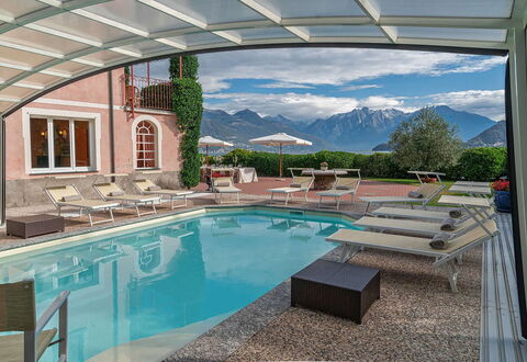 Villa Meridiana: Hügel, Gebirge, Garten, Resort, Estate, Schwimmbad, Senke, Bergstation, Eco Hotel, Alpen