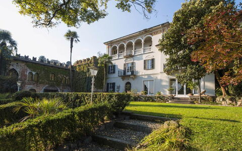 Villa Romantica: Strauch, Estate, Hazienda, Villa, Garten, Rasen, Garten, Hof, Villa, Landscaping