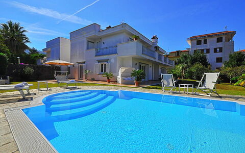 Villa Orlando: Blau, Schwimmbad, Resort, Estate, Eco Hotel, Hotel, Landscaping, Villa, Hazienda