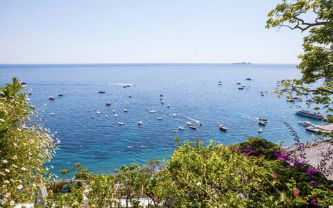 Villa Olivia: Blau, Wasser, Gewässer, Meer, Sommer, Küsten Und Ozeanische Forms, Küste, Horizont, Landschaft, Watercraft