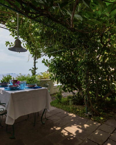 Villa Olivia: Möbel, Tabelle, Stuhl, Tisch Im Freien, Gartenmöbel, Schatten, Blumentopf, Garten, Küche & Esszimmer Tisch