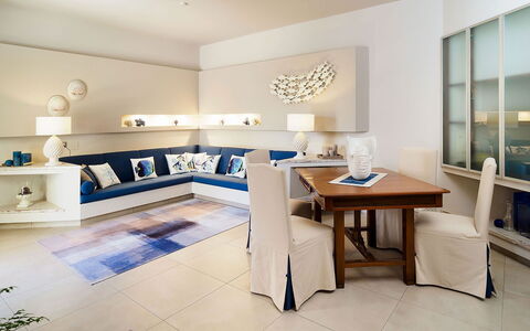 Mulberry House: Möbel, Interior Design, Flooring, Fussboden, Tabelle, Couch, Wohnzimmer, Zimmer, Zuhause, Textil